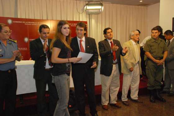 Reconocimiento a mujeres voluntarias en la prevención de accidentes de tránsito
