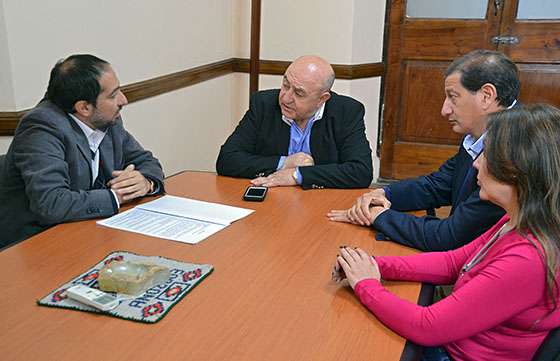 El Ministerio de Gobierno presentó un anteproyecto para la constitución de redes urbanas