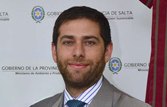 El ministro Montero se reunirá hoy con senadores y diputados