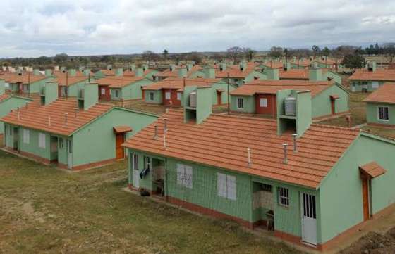 El Gobierno entregará esta tarde 81 viviendas en Orán