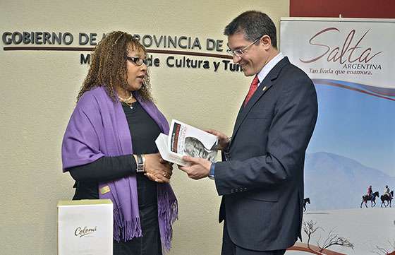 La Embajadora de Sudáfrica interesada por el turismo y la cultura de Salta