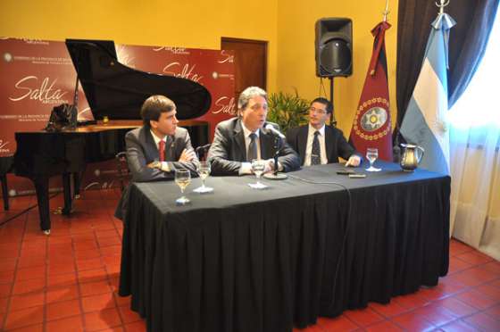 Fue presentado el nuevo director de la Sinfónica, Enrique Roel 