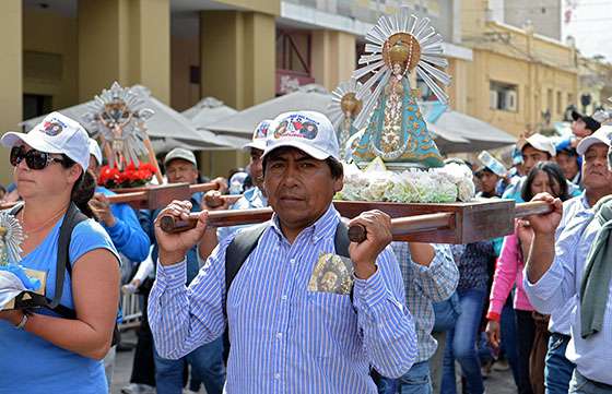 Miles de peregrinos llegaron a Salta para la fiesta del Señor y la Virgen del Milagro