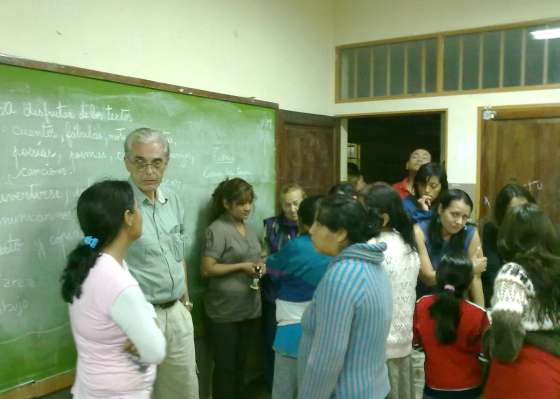 Continúan asistiendo a familias evacuadas de zona norte de la ciudad