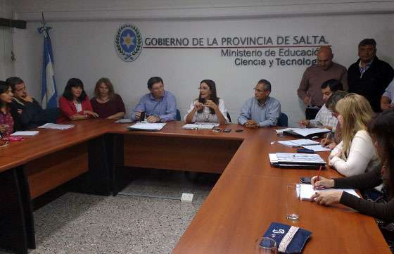 El gabinete educativo planifica el cronograma de actividades de los próximos meses