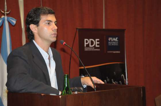 “Haremos todo lo necesario para democratizar el acceso al conocimiento”, dijo Urtubey en el lanzamiento de los programas de la IAE