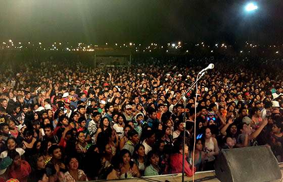 Multitudinario festejo de los estudiantes en el Parque del Bicentenario