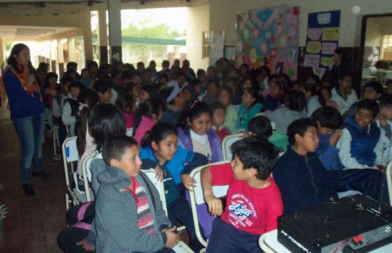 Seguridad capacitó a alumnos primarios sobre violencia escolar