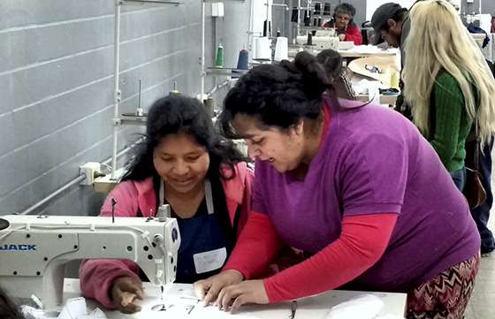 Empresas sociales textiles recibirán formación en comercialización y calidad