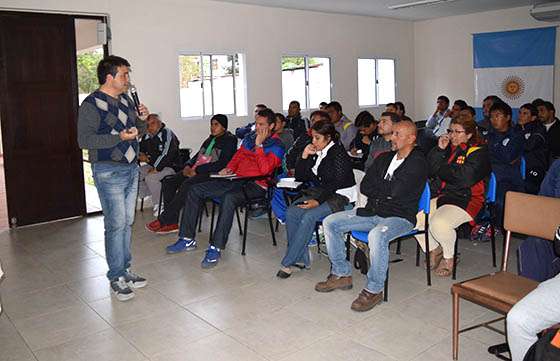 Claudio Vivas presenció el regional de fútbol y observó a los juveniles