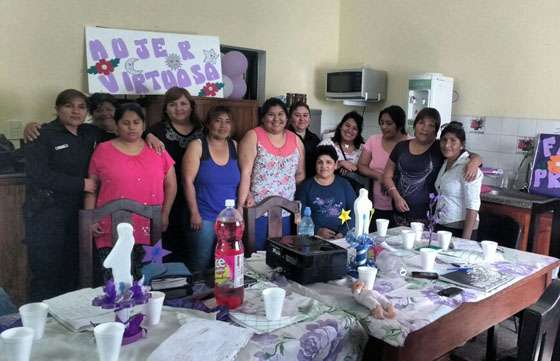 Mujeres de Cerrillos se capacitaron en prevención en abuso sexual infantil y maltrato