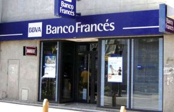 Multa al Banco Francés por afectar a un consumidor con una tarjeta no solicitada