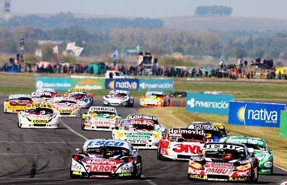 Urtubey recorrerá esta tarde la exposición de autos del Turismo Carretera
