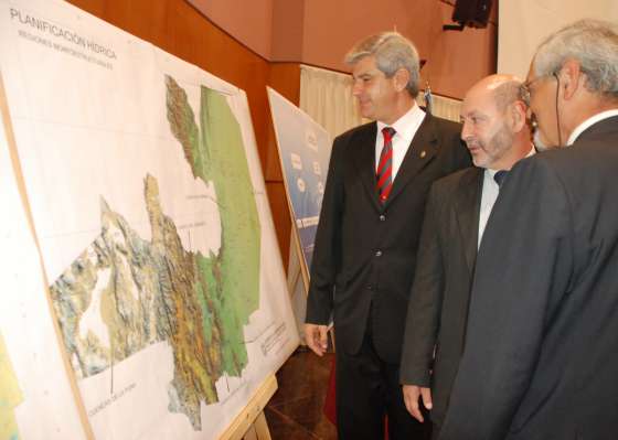 Más de 180 comunidades y escuelas de la provincia contarán con agua potable 