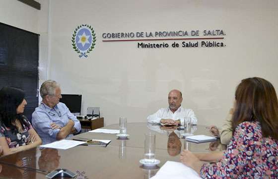 Capacitan a efectores sanitarios sobre salud integral materno perinatal