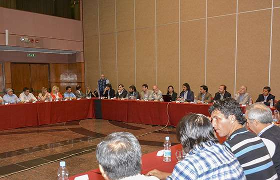 Comenzó una nueva etapa de paritarias con representantes gremiales