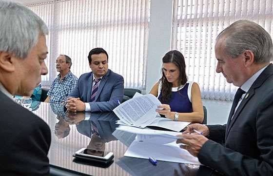 El Gobierno supervisará prácticas profesionales de estudiantes universitarios