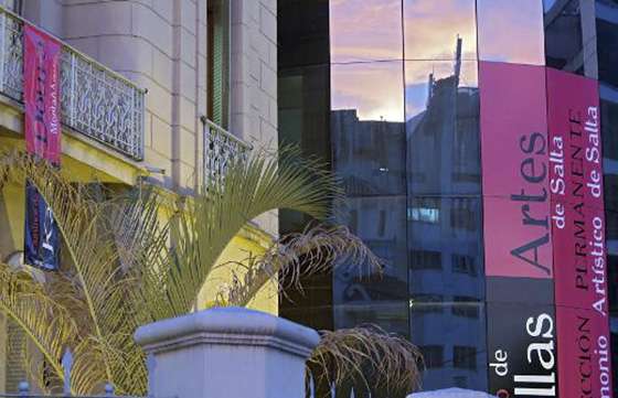 Presentan libro sobre diseño textil en el Museo de Bellas Artes