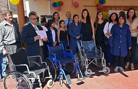 Alumnos de escuelas técnicas acondicionaron sillas de ruedas con fines solidarios