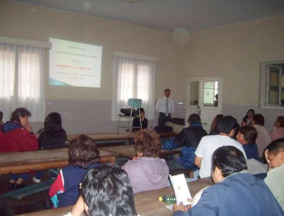 Defensa Civil capacitó esta semana sobre sismos a más de 200 personas