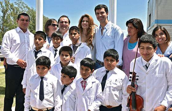Urtubey inauguró el nuevo edificio de la escuela rural N°4203 en El Quebrachal