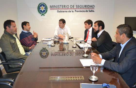 Implementarán en Salta el programa Tribuna Segura