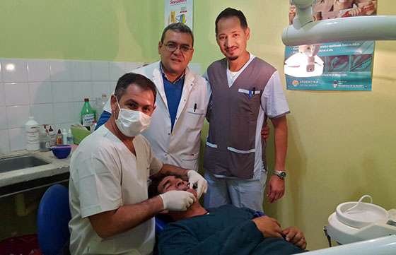Prótesis dentales gratuitas para pacientes de Río Piedras