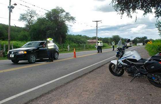 La Policía controló más de 6.700 vehículos durante el fin de semana