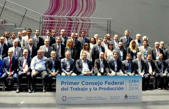 El ministro Costello presidió la reunión del Consejo Federal del Trabajo
