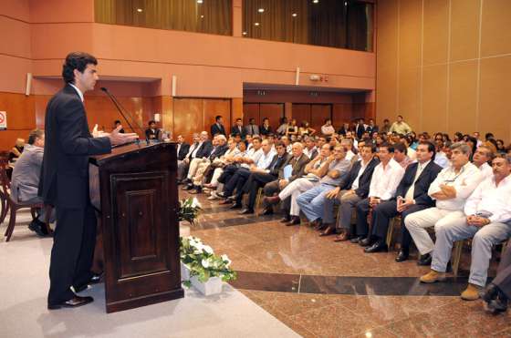 “Tenemos como meta bajar a un 50% el índice de Necesidades Básicas Insatisfechas en la Provincia”, dijo Urtubey