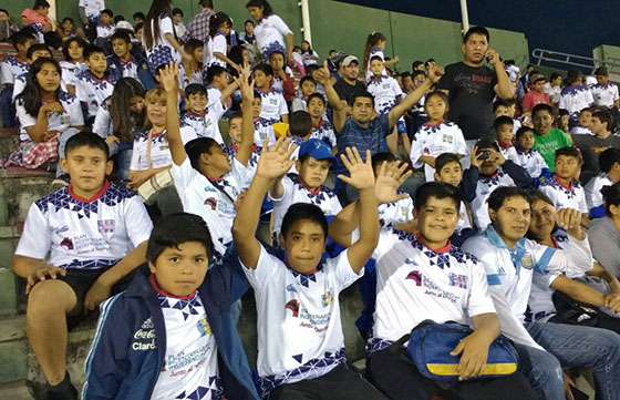 Más de 2.500 chicos de Salta disfrutaron el partido entre Argentina sub20 y Salta sub23