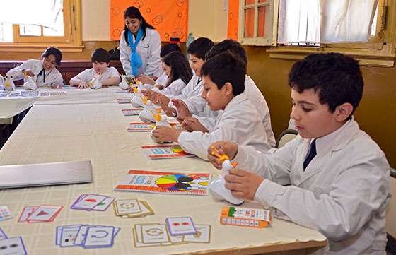 Alumnos y docentes de la Jacoba Saravia incorporan nueva tecnología a las clases
