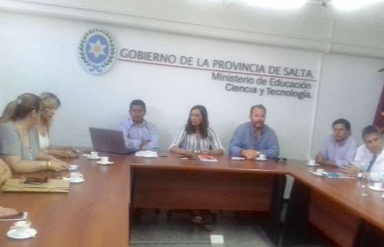 Coordinan acciones para optimizar el sistema de servicio médico al docente