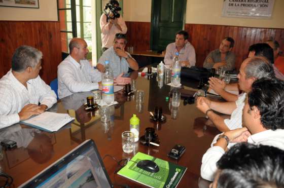 En reunión con productores Vialidad Provincial definió tareas concretas sobre rutas