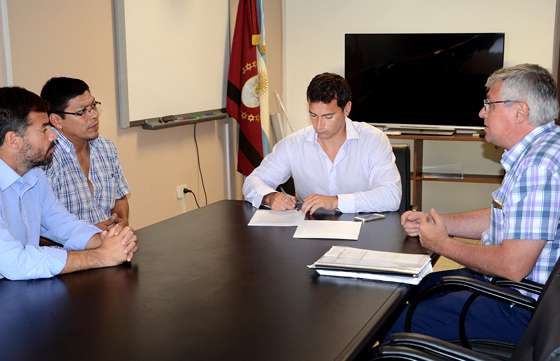Construirán la red central y conexión domiciliaria de cloacas para 1500 familias