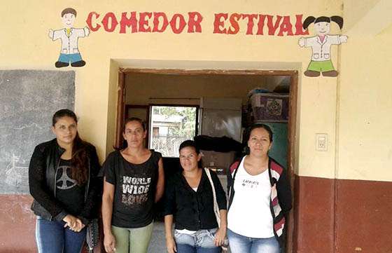 Treinta escuelas en el Chaco salteño asisten a miles de madres y niños