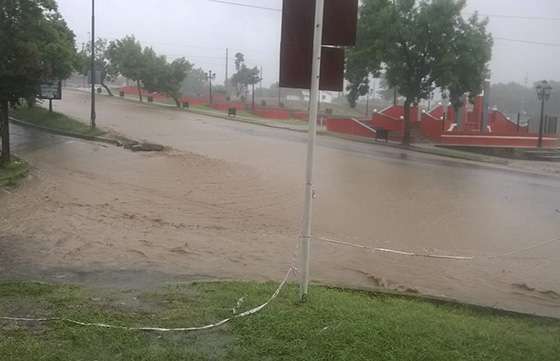 Defensa Civil trabajó en zonas afectadas por la lluvia