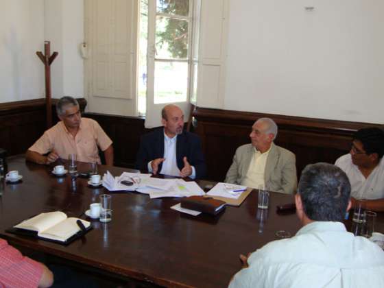 El director de Vialidad Provincial se reunió con la comisión de Obras Públicas de Diputados