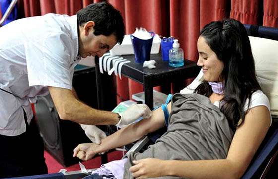 Hoy se realiza una colecta de sangre en el hospital Papa Francisco