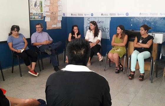Jóvenes en conflicto con la ley penal participan en un taller de arte audiovisual