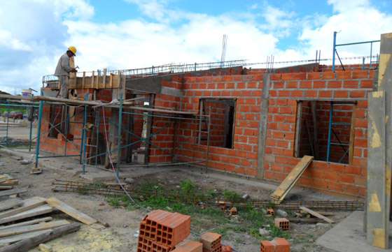 En Metán construyen más de 160 viviendas y otras 157 están próximas a iniciar