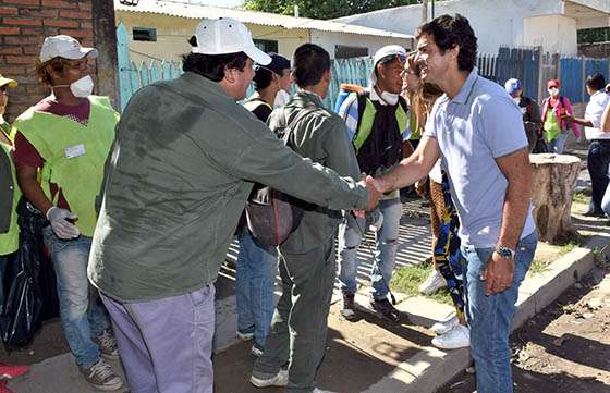 El Gobernador recorrió la ciudad de Orán afectada por el temporal del lunes