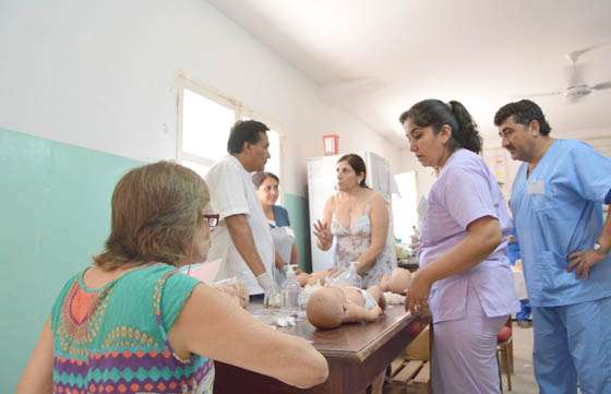 Expertos en simulación clínica capacitaron en atención del niño deshidratado