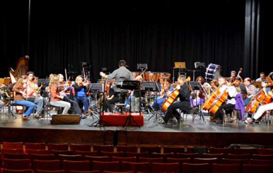 Concierto Inaugural 2010 de la Sinfónica y debut de su nuevo director  