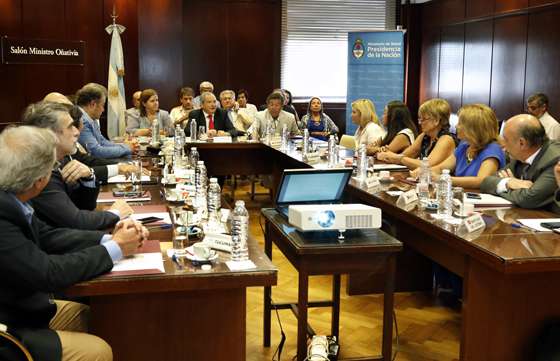 Ministros de Salud coincidieron en redoblar esfuerzos para prevenir dengue, zika y chikungunya