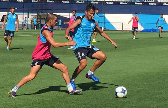 Racing e Independiente jugarán esta noche en Salta por el fútbol de verano