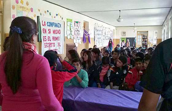 Adolescentes participaron de un taller sobre relaciones saludables y trato igualitario