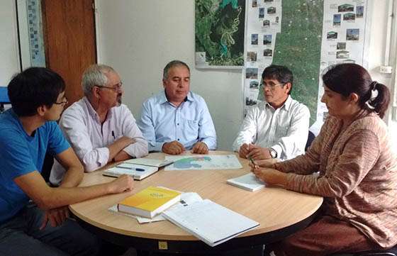 Analizaron el avance del plan de encauzamiento del río Tala