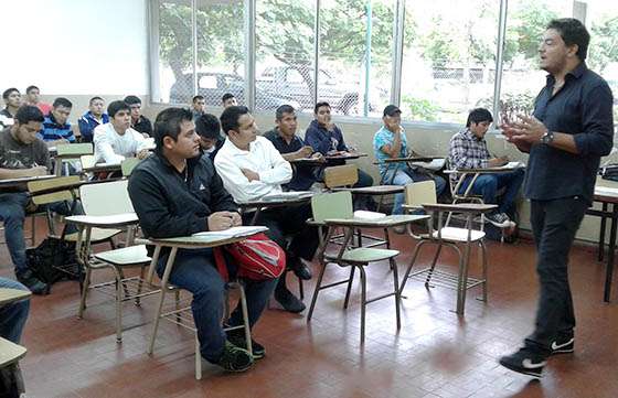 Aspirantes a agentes penitenciarios se preparan en la UNSa