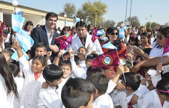 Urtubey inaugurará el ciclo lectivo en una nueva escuela aborigen  de Santa Victoria Este